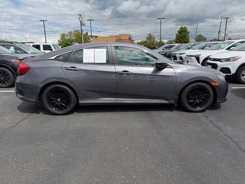Used 2017 Honda Civic EX image 8