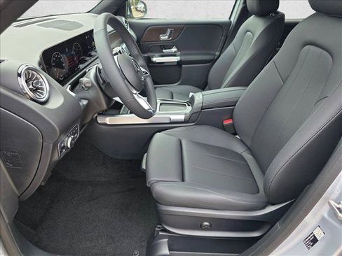 Used 2026 Mercedes-Benz GLB 250 image 14