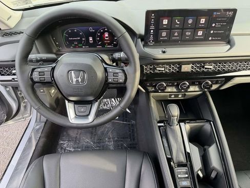 New 2026 Honda Accord Touring image 9