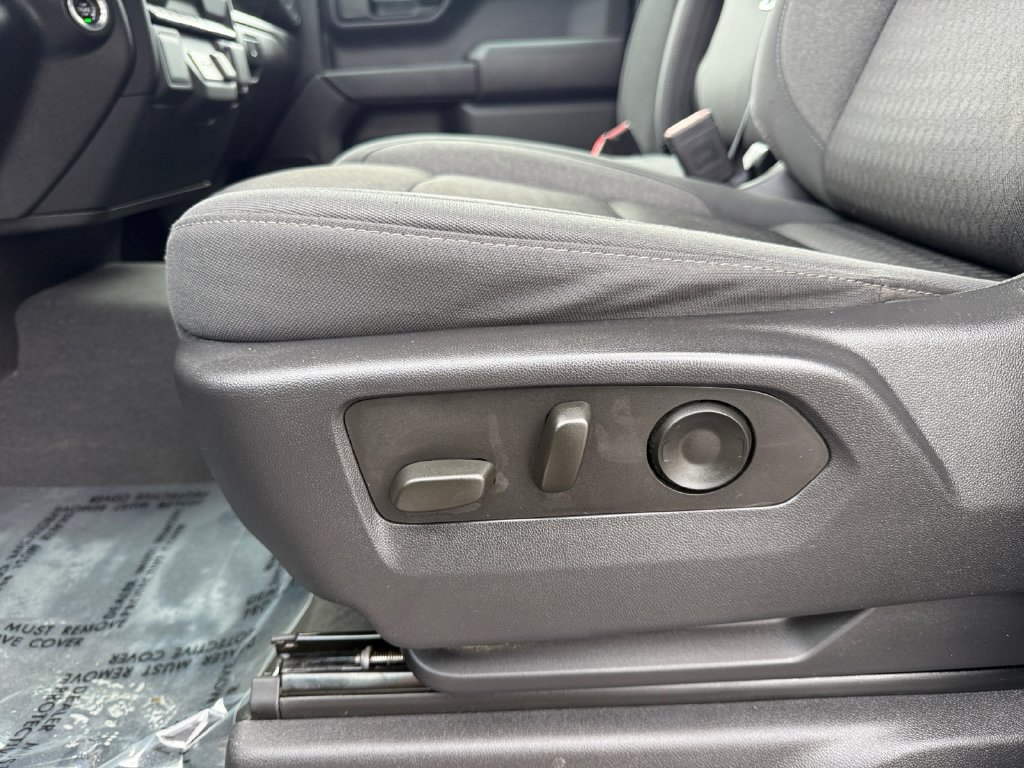 Used 2023 Chevrolet Silverado 1500 Custom AWD/4WD image 10