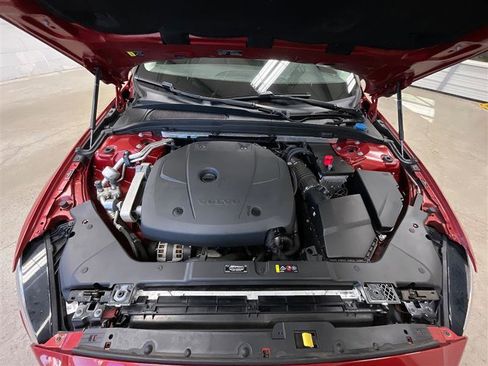 Used 2020 Volvo S60 T6 Momentum image 29