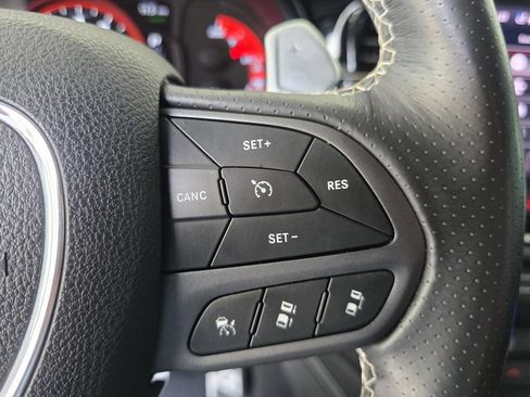 Used 2021 Dodge Durango SRT Hellcat w/ Technology Group AWD/4WD image 40