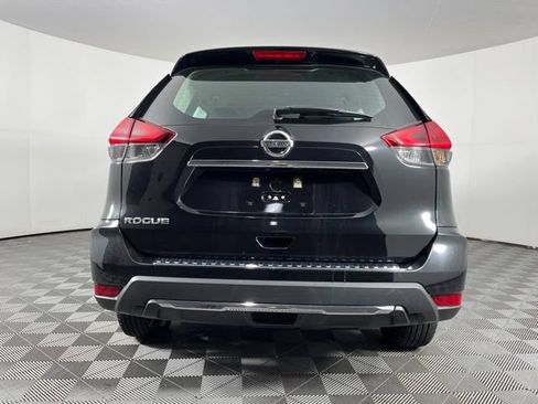 Used 2020 Nissan Rogue S FWD image 10