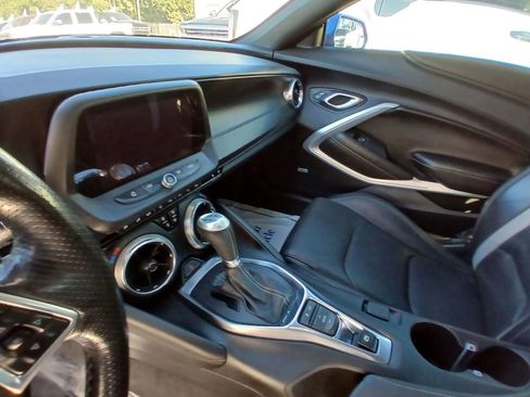Used 2018 Chevrolet Camaro SS image 25