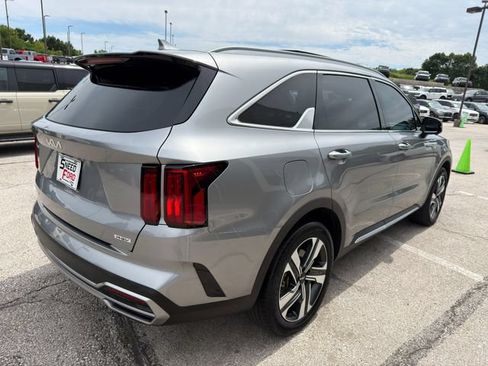 Used 2023 Kia Sorento SX Prestige AWD/4WD image 7