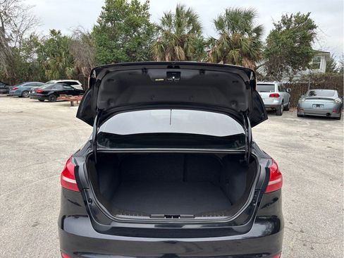 Used 2016 Ford Focus SE w/ SE Power Seat Package image 33