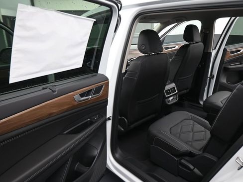 New 2026 Volkswagen Atlas SE AWD/4WD image 39