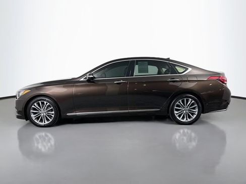 Used 2016 Hyundai Genesis 3.8 RWD image 4