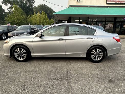 Used 2013 Honda Accord LX image 7