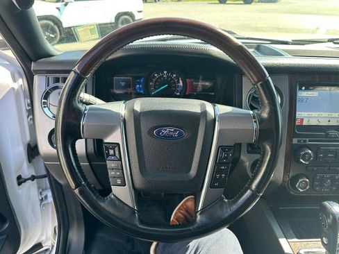 Used 2016 Ford Expedition Platinum AWD/4WD image 12