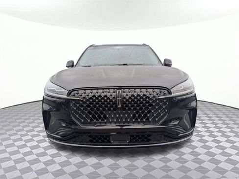 Used 2025 Lincoln Aviator Reserve w/ Equipment Group 201A image 8