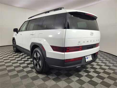 Certified 2025 Hyundai Santa Fe SEL image 3