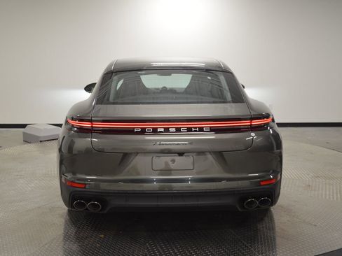 New 2026 Porsche Panamera image 4
