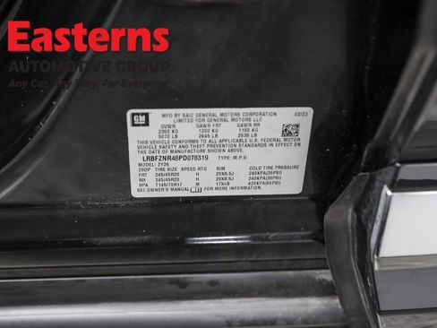 Used 2023 Buick Envision Essence w/ Sport Touring Package image 38