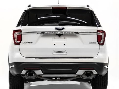 Used 2019 Ford Explorer Limited image 8