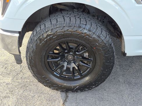 Used 2023 Ford F150 XLT AWD/4WD image 13