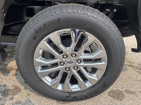 New 2025 Ford F150 Lariat w/ Equipment Group 502A High image 48