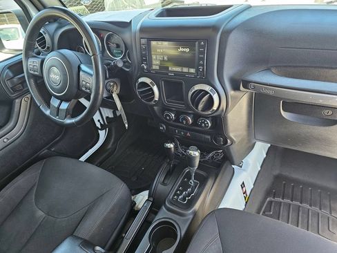 Used 2016 Jeep Wrangler Sport w/ Quick Order Package 24S AWD/4WD image 10
