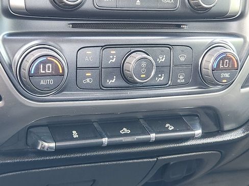 Used 2018 Chevrolet Silverado 1500 LT w/ All Star Edition AWD/4WD image 24