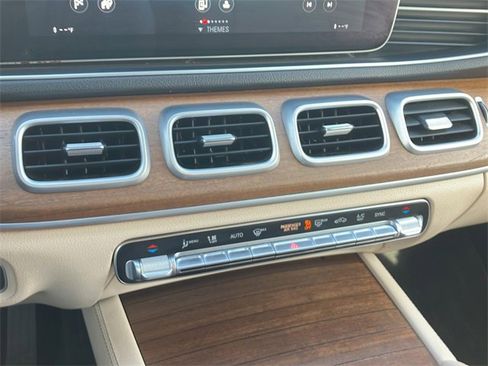 Used 2021 Mercedes-Benz GLE 350 w/ Premium Package image 21