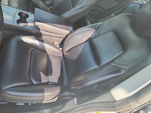 Used 2023 Tesla Model 3 Standard Range RWD image 11