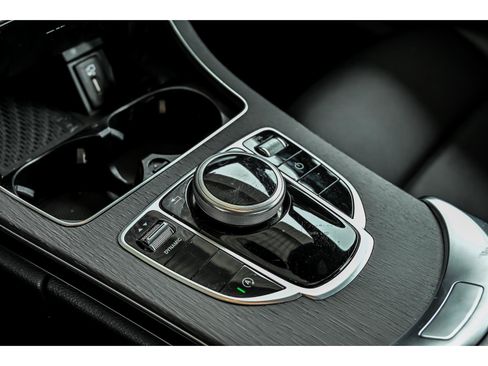 Used 2020 Mercedes-Benz C 300 4MATIC Sedan image 21