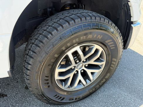 Used 2015 Ford F150 XLT w/ Equipment Group 301A Mid AWD/4WD image 8