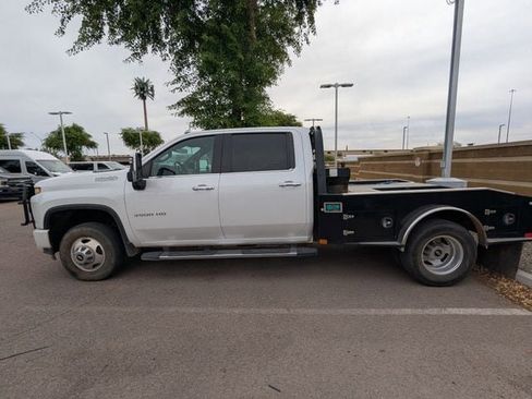 Used 2022 Chevrolet Silverado 3500 High Country w/ Safety Package II AWD/4WD image 8