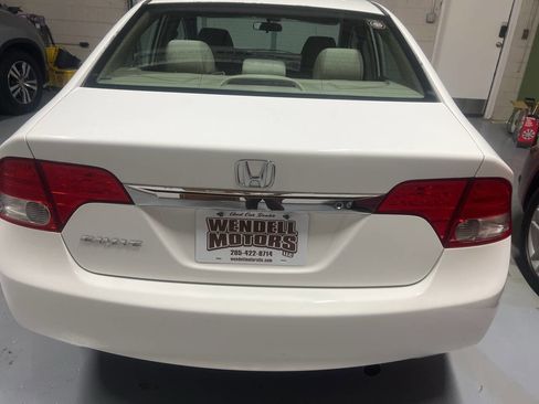 Used 2011 Honda Civic LX image 3