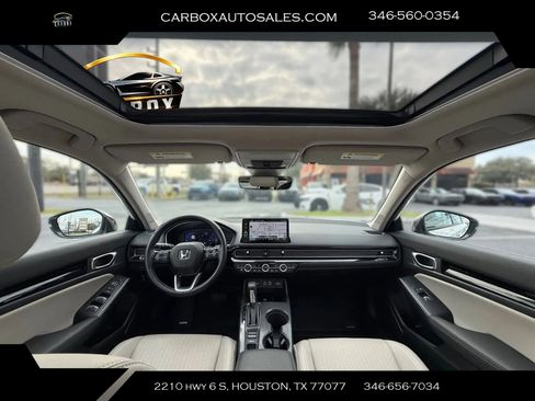 Used 2024 Honda Civic Touring image 9