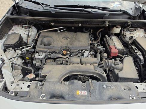 Used 2021 Toyota RAV4 Limited image 9