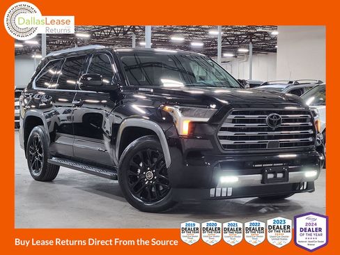 Used 2024 Toyota Sequoia Limited image 1