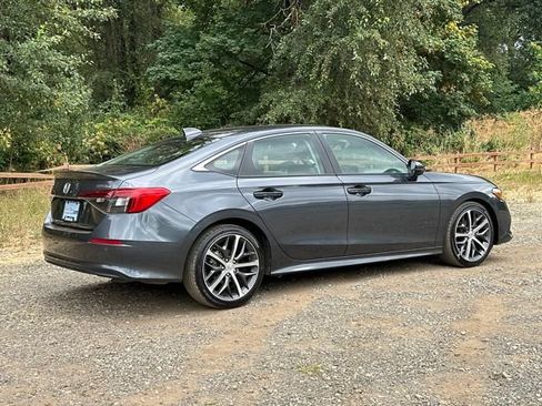 Used 2024 Honda Civic Touring image 9