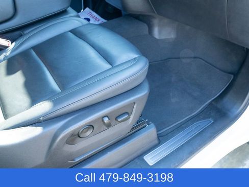 Used 2025 GMC Sierra 1500 SLT image 40