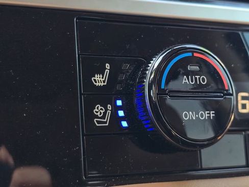 Certified 2024 Nissan Pathfinder Platinum w/ Cargo Package AWD/4WD image 23