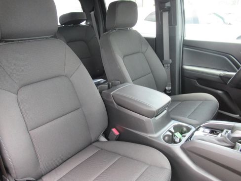 New 2026 GMC Canyon Elevation w/ Convenience Package RWD image 9