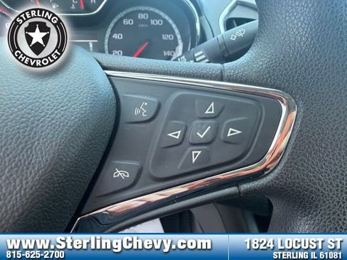 Used 2016 Chevrolet Cruze LT w/ Sun And Sound Package FWD image 11