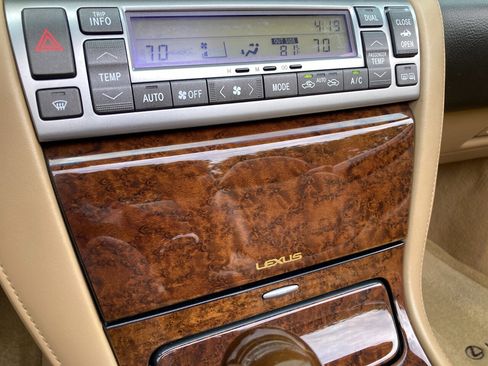 Used 2008 Lexus SC 430 Convertible RWD image 27
