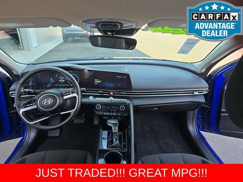 Used 2023 Hyundai Elantra SEL w/ Convenience Package FWD image 14