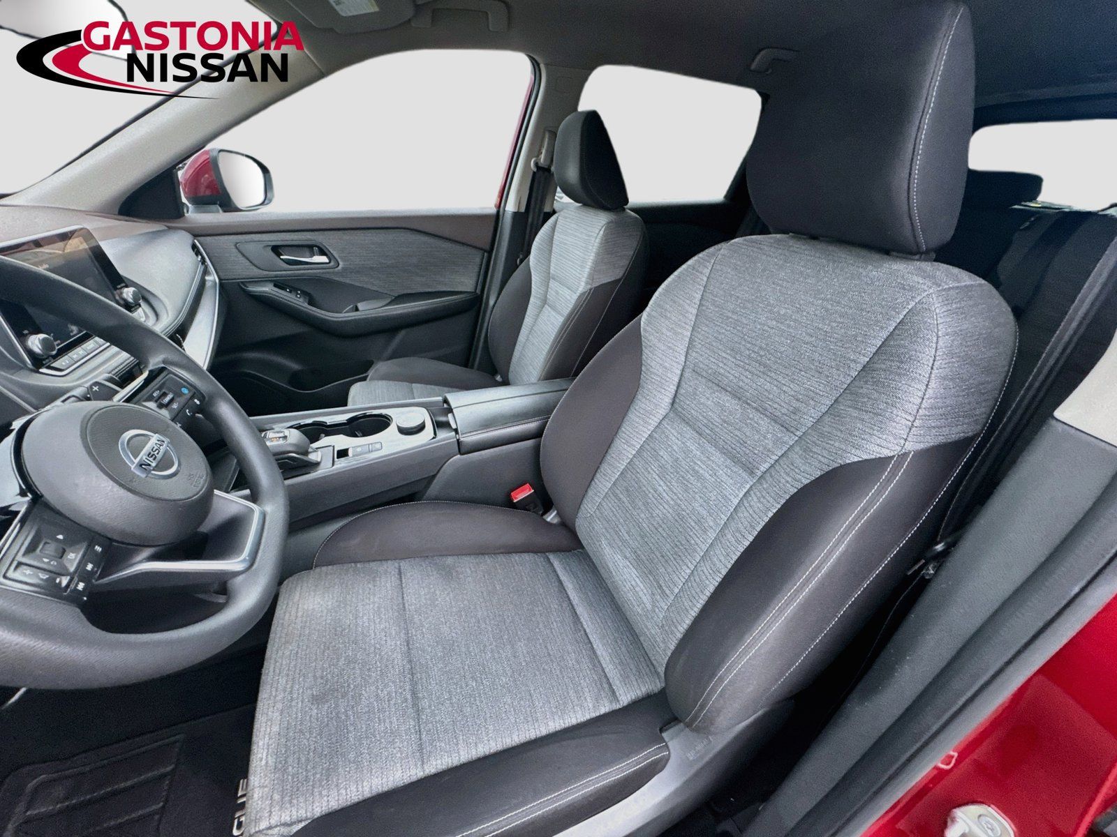 Used 2021 Nissan Rogue SV AWD/4WD image 27