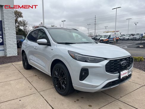 New 2025 Ford Escape ST-Line Elite w/ Premium Technology Package image 3