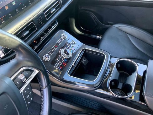 Used 2022 Lincoln Nautilus Reserve image 16