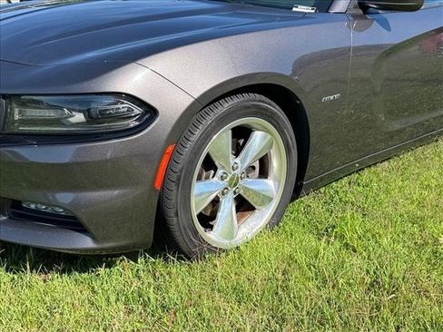 Used 2015 Dodge Charger R/T RWD image 5