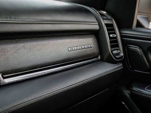 Used 2022 RAM 1500 Limited AWD/4WD image 23