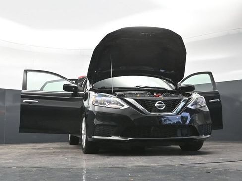 Used 2019 Nissan Sentra SV FWD image 36
