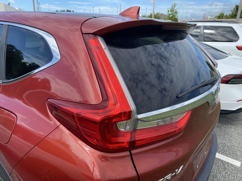 Used 2018 Honda CR-V EX image 11