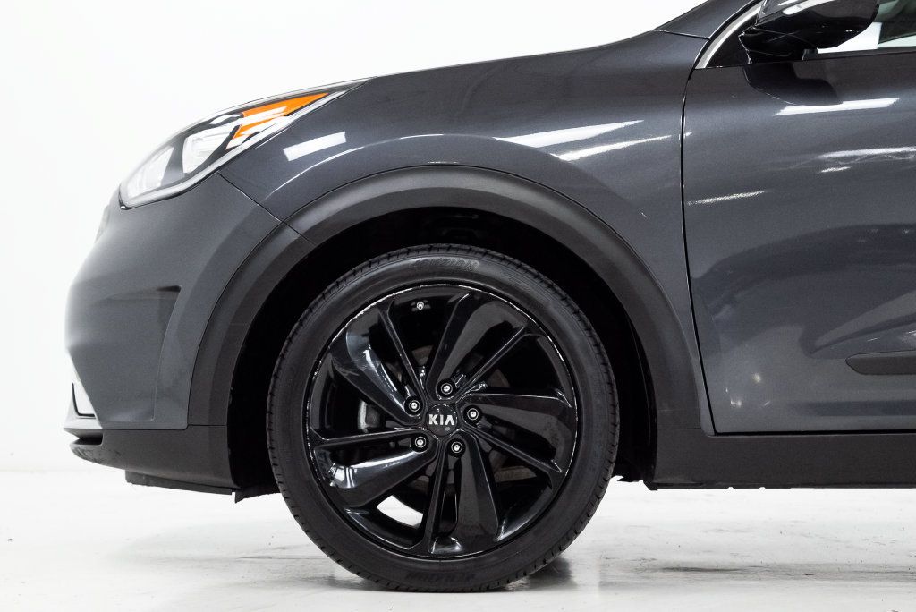 Used 2018 Kia Niro EX w/ Option Group 020 FWD image 26