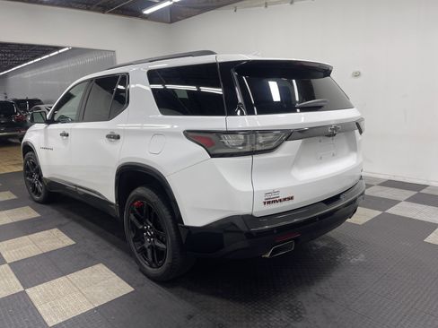 Used 2021 Chevrolet Traverse Premier w/ Redline Edition image 2