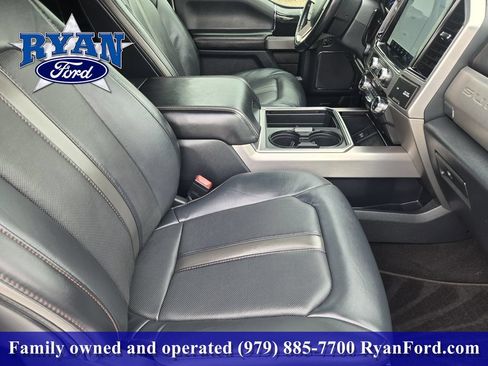 Used 2022 Ford F250 Platinum AWD/4WD image 10