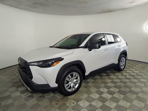 Used 2026 Toyota Corolla Cross L image 9